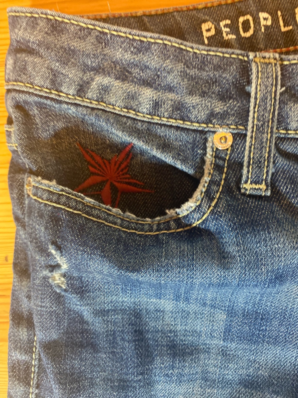 People's Liberation Y2K Starflap Floral Distressed Designer Flare Jeans Size 24 - Picture 8 of 14